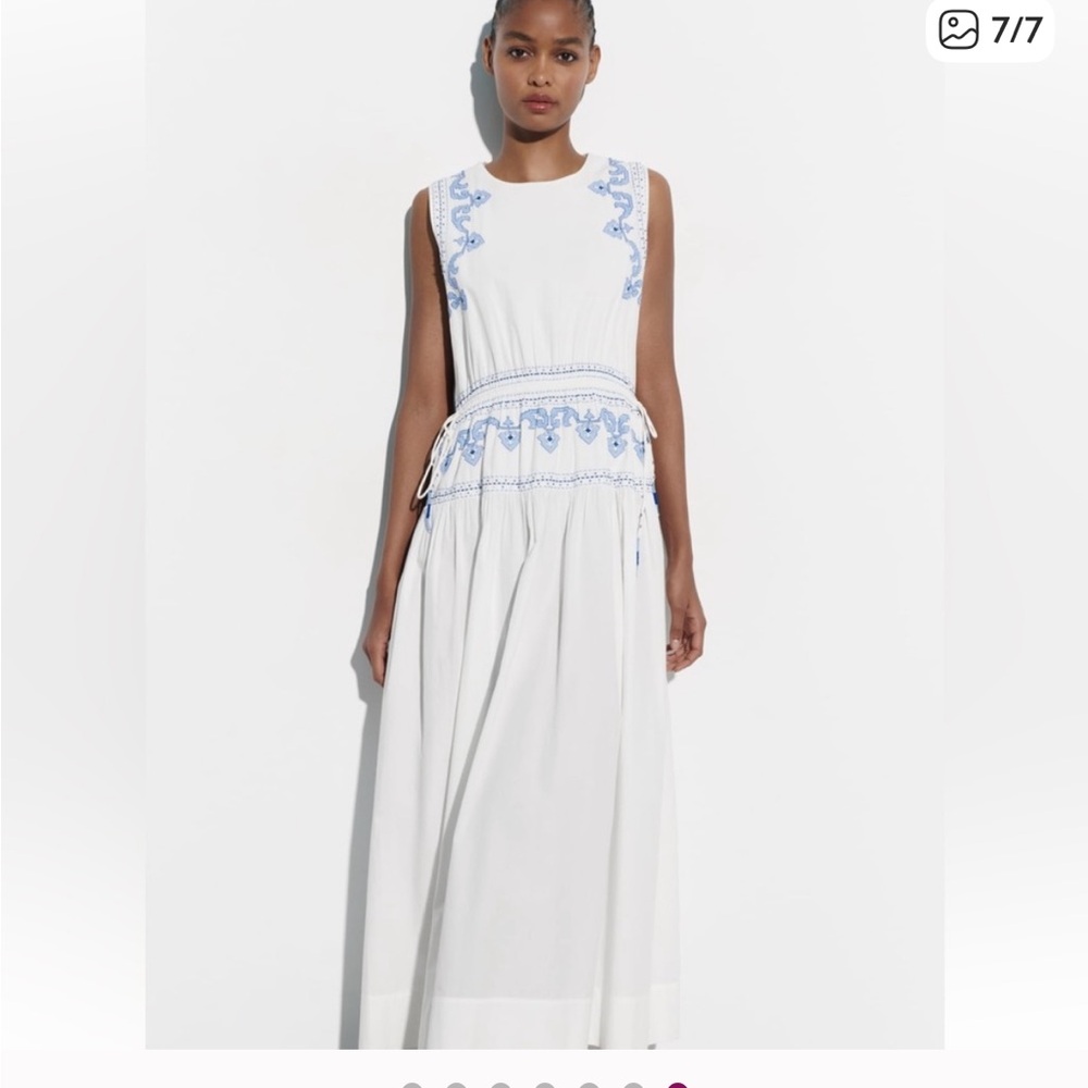 Zara EMBROIDERED MIDI DRESS WHITE AND BLUE NWT Blogger Favorite